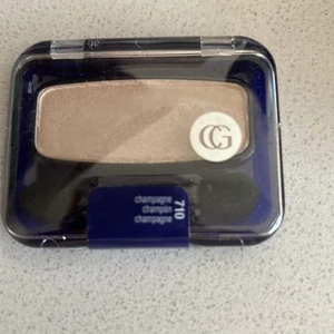 Covergirl Eye Enhancers Eye Shadow 710 Champagne NEW Discontinued - Picture 1 of 5
