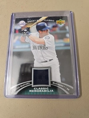 2007 EDGAR MARTINEZ SWEET SPOT CLASSIC MEMORABILIA GAME USED CARD. SEATTLE. - Image 1 of 2