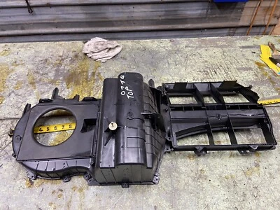 02-09 Trailblazer Calentador de CA Carcasa Superior Media Principal 52419554 Foto 1 de 4