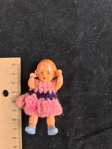Puppe Puppenstube antik alt Baby Mädchen Kind sammeln selten Puppenhaus - Bild 1 von 1