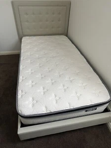 temple webster king single bed - Picture 1 of 4