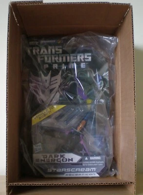 BBTS Exclusive - Transformers Dark Energon Deluxe STARSCREAM - MOSC in Box - Image 1 of 4