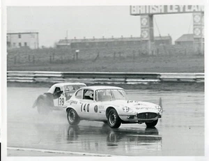 Jaguar E-Type V12 Modsports Silverstone 8 March 1975 original period photograph - Picture 1 of 2