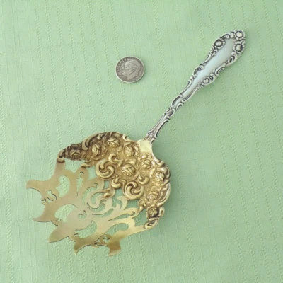 Muy Bonito TOWLE Plata Esterlina Grande PEPINO Servidor INGLÉS ANTIGUO 6 7/8" Largo Foto 1 de 4