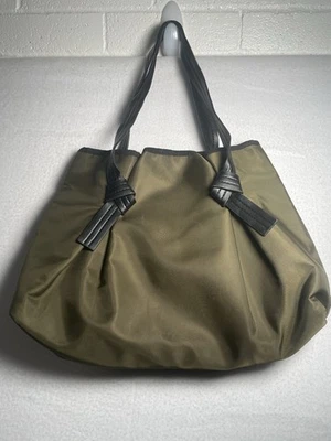 Bolsa tote de ombro de náilon chinesa para lavanderia bolsa verde - Imagem 1 de 4