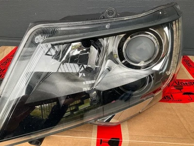 Original SKODA Superb Scheinwerfer links XENON LED 3T1941015H Hella Headlight - Bild 1 von 4