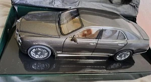 BENTLEY MULSANNE 2010 GREY MET 1:18 MINICHAMPS BL843 come nuovo/ as new - Foto 1 di 18