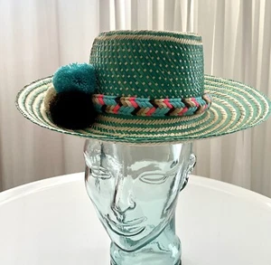 Sombrero colombiano hecho a mano tonos naturales verdes con pompón pequeño - Imagen 1 de 7