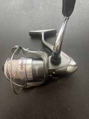 Carrete de pesca Rapala Husky HTP tamaño 20 multipunto anti reversa 5,2:1 Foto 1 de 4