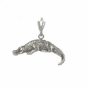 925 Solid Sterling Silver Crocodile Pendant, Exquisite Raised 3D Detail - Picture 1 of 4