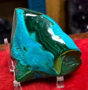 Chryscolla sobre malaquita totalmente pulida forma libre de botroides 337 gramos - Imagen 1 de 15