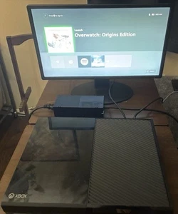 Microsoft Xbox One 500GB Home Console - Black NO CONTROLLER - Picture 1 of 8