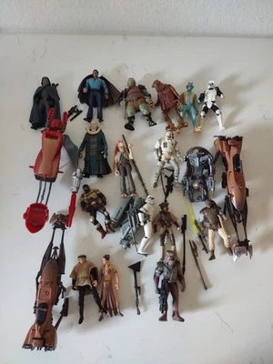 Vintage Star Wars Action Figures Lot of 17 & Vehicles Weapons 1990s  - Image 1 of 4