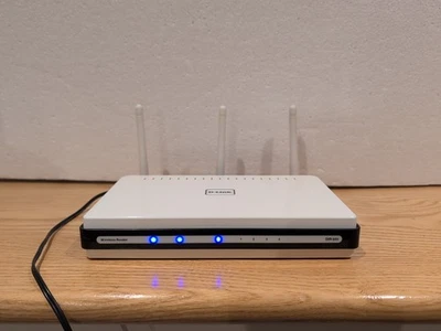 D-Link DIR-655 Xtreme N Gigabit Wireless Router  High-performance Router VGC - Image 1 of 4