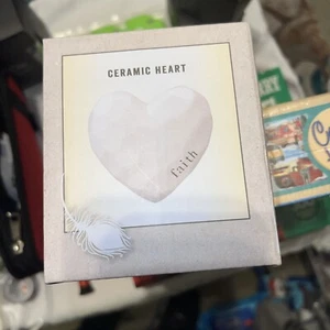 Cracker Barrel Hearts Says Faith On Top Ceramic Heart White W/ Gold Writing NEW - Picture 1 of 15