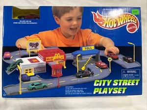 Vintage Mattel Hot Wheels City Street Playset 1996 McDonald’s NIB HTF Rare - Picture 1 of 6