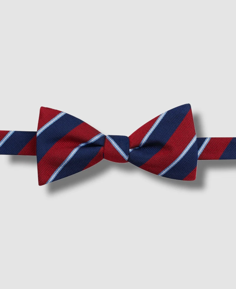 Pajarita ajustable preatada a rayas tradicionales roja azul para hombre $49 Countess Mara Foto 1 de 1