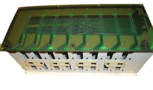 Estante de interfaz de 8 ranuras Dyna Mechtronics 4400 - Imagen 1 de 7