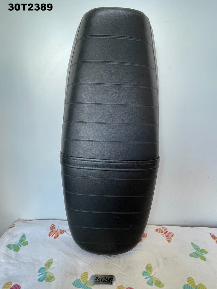 TRIUMPH THUNDERBIRD 900 1995 - 1997 DUAL SEAT GENUINE OEM LOT30 30T2389 — 第 1/4 张图片