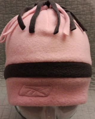 Mujer OSFM Reebok Rosa Polar Invierno Gorro Gorra con Borlas Foto 1 de 4