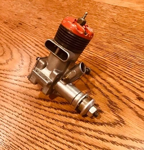 Vintage McCoy 35 Redhead CL , model aeroplane, airplane engine. - Picture 1 of 7