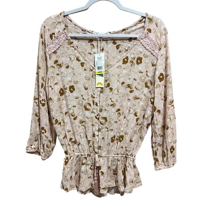 NWT C & C California Pink Animal Print Button Up Peplum Blouse Size Medium NEW - Image 1 of 4