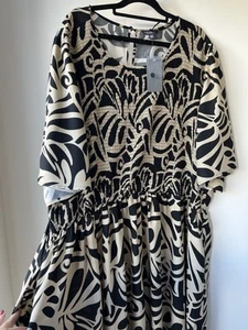 AUTOGRAPH Women’s Shirred Print DRESS Plus Size 26 BRAND NEW RRP $99.99 Pockets - Picture 1 of 10