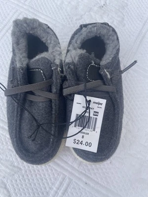 *NWT* Falls Creek Gray Toddler Size 8 Shoes with Faux Fur Lining  - Image 1 of 4