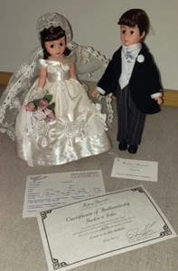 MADAME ALEXANDER JACKIE & JOHN KENNEDY SCATOLA, ETICHETTE, CERTIFICATO, ECC 20117 - Foto 1 di 11
