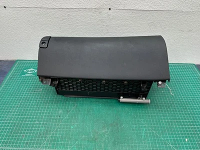 06-11 Lexus IS250 IS350 COMPARTIMENTO DE ALMACENAMIENTO DE GUANTERA Negro OEM Foto 1 de 4