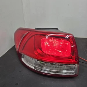 Used Left Tail Light fits: 2016 - 2018 Kia Sorento quarter panel mounted Driver - Picture 1 of 10