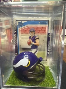 2024 Panini Donruss Rated Rookie JJ McCarthy in a shadowbox - Bild 1 von 1