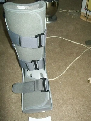 DJO LLC Aircast FOOT ANKLE Brace Leg Splint Size Medium TRIED ON ONLY Excellent! - Image 1 of 4