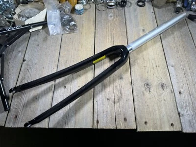 700C Bike Bicycle 1-1/8 Road Bike Carbon Fiber Threadless Fork FOCUS - Image 1 of 4