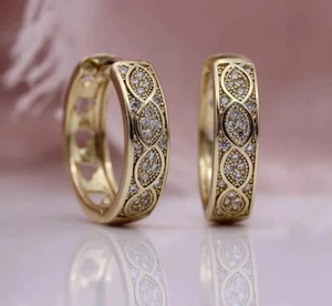 18K GOLD FILLED HEART HOOP EARRINGS MADE WITH SWAROVSKI CRYSTALS GIFT GF36 - Picture 1 of 4
