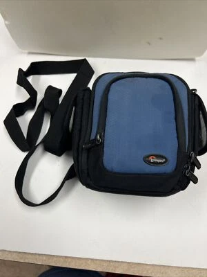 Bolsa para cámara con correa azul ártico de Lowepro 6”x6”x5” Foto 1 de 4