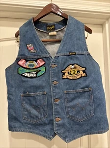 Wrangler Denim Vest Men’s SZ L No-Fault Blue Jean USA Harley Owners Group Patch - Picture 1 of 16