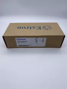 Salida de CA HSA AC NET AAP 70-211-01 de Extron y módulo de conectividad AV AAP RJ-45 - Imagen 1 de 5