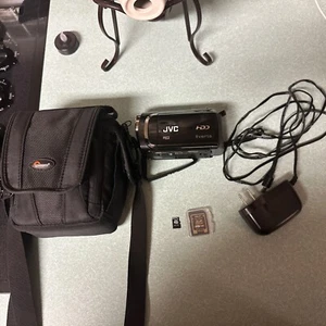 JVC HDD Everio GZ-MG670BU Recorder For Parts, 2GB Micro SD, 8GB SD & Camera Case - Picture 1 of 7