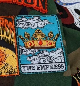 Empress Patch Tarot Card Crown Fantasy Inspiration Embroidered Iron On 3.5x2.5" - Picture 1 of 5