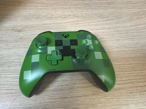 Microsoft Xbox One Minecraft Limited Edition Controller - Picture 1 of 7