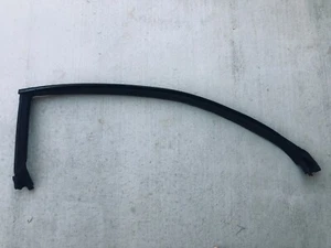 Mopar Passenger Glass Run - Sal09075 - Picture 1 of 2