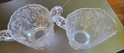 Vidrio con plomo grabado vintage con patas de azúcar y crema como nuevo Foto 1 de 4