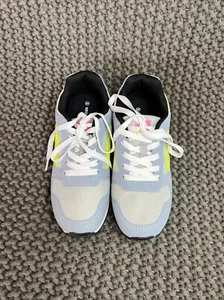 NEW Omega Walk Gray Sneakers Running Shoes Women Size 8 - Picture 1 of 14