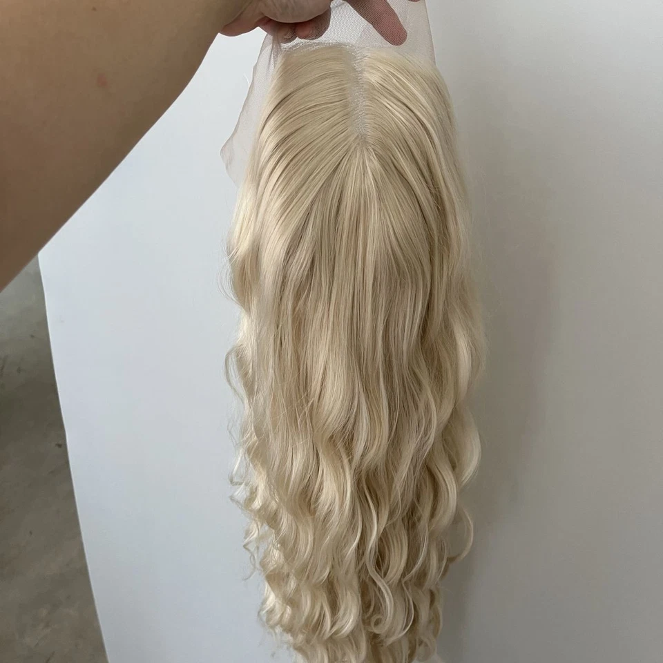 Длинный волнистый отбеливающий светлый синтетический парик с термостойкими лобными кружевами - Изображение 1 из 4