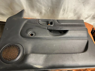 98-04 Chevy Blazer S-10 GMC Sonoma Jimmy Passenger Manual Door Panel Gray MB - Image 1 of 4