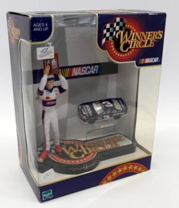 Kenner 11cms + 1/64 Scale - 55560 1998 Dale Earnhardt Jr Figure + Nascar - Picture 1 of 2