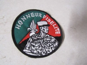 MILITARY PATCH SEW ON FOREIGN UNSURE HONNEUR FIDELITE - Picture 1 of 2