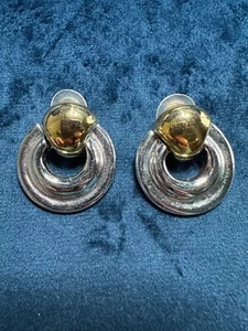 Orecchini Anne Klein bicolore argento e oro mini battente porta marcati AK - Foto 1 di 6