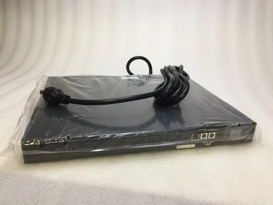 Tripp Lite PDUMH20ATNET PDU Switched ATS 120V 20A 16 Outlet NEW OPEN BOX - Image 1 of 4